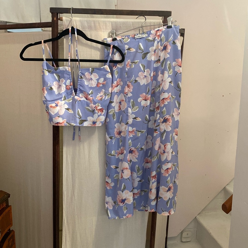 Abercrombie & Fitch • Match Midi Skirt Set • Blue & Pink Floral • Small / XS